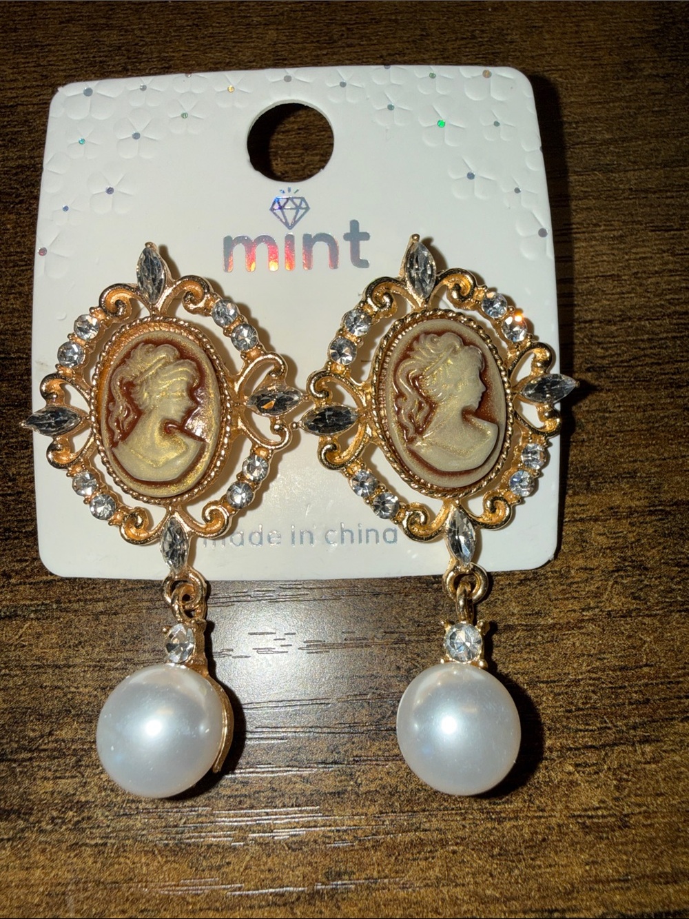 Mint Gold Cameo Earrings with Cream Cameo and White Pearl Drops